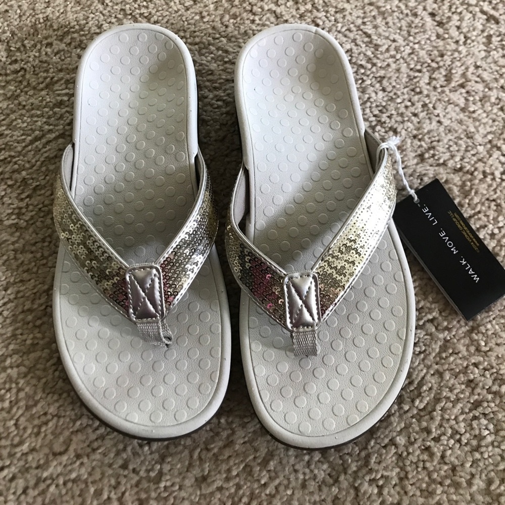 NWT Vionic Gold Sequin Flip Flops- Size 6
